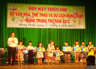 Họp mặt thiếu nhi Sở VHTTDL mừng Trung thu - năm 2013