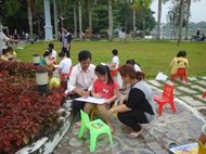 Hoạt động vẽ ngoại cảnh của Thư viện Thiếu nhi